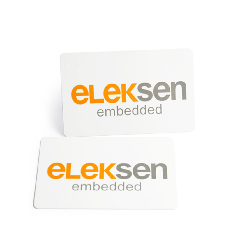 La technologie RFID permet l'identification automatique des véhicules grâce à un système de contrôle d'accès